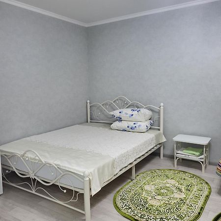 Ahmetova 4 30 Apartman Almati Kültér fotó